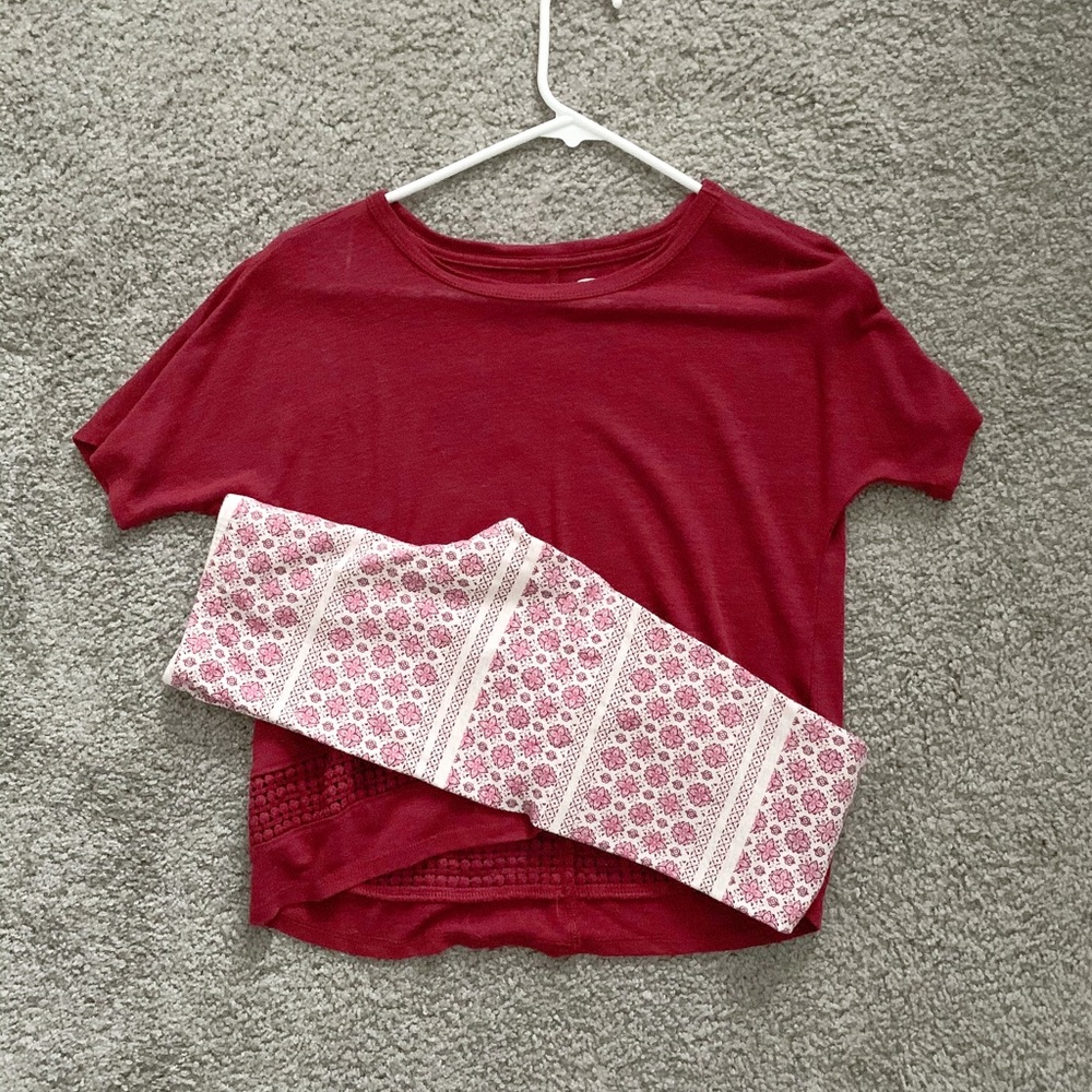 Old Navy Two-Piece Set Maroon and White